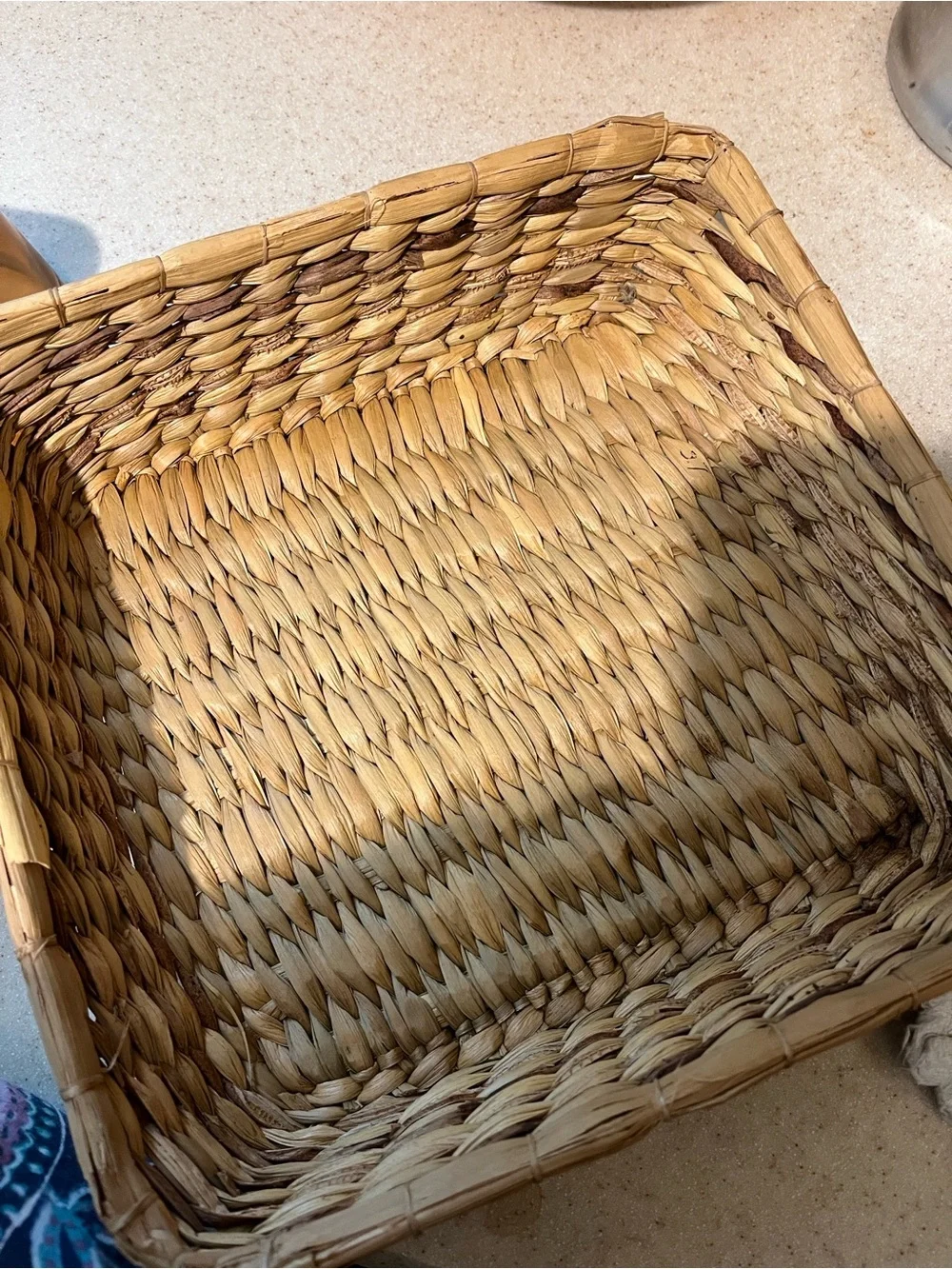 Amber Glass Baking Dish with Wicker Carrier - anchor hocking